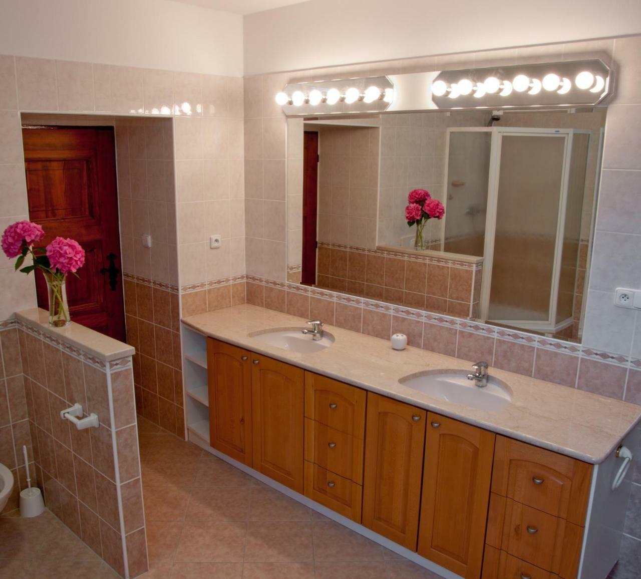 Zamek Homestay *